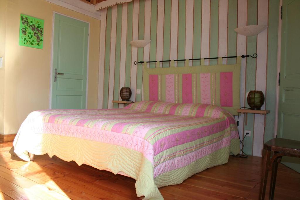 Chambres D'Hotes La Cime Beaujolaise Poule-lès-Écharmeaux Pokoj fotografie