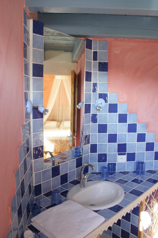 Chambres D'Hotes La Cime Beaujolaise Poule-lès-Écharmeaux Pokoj fotografie